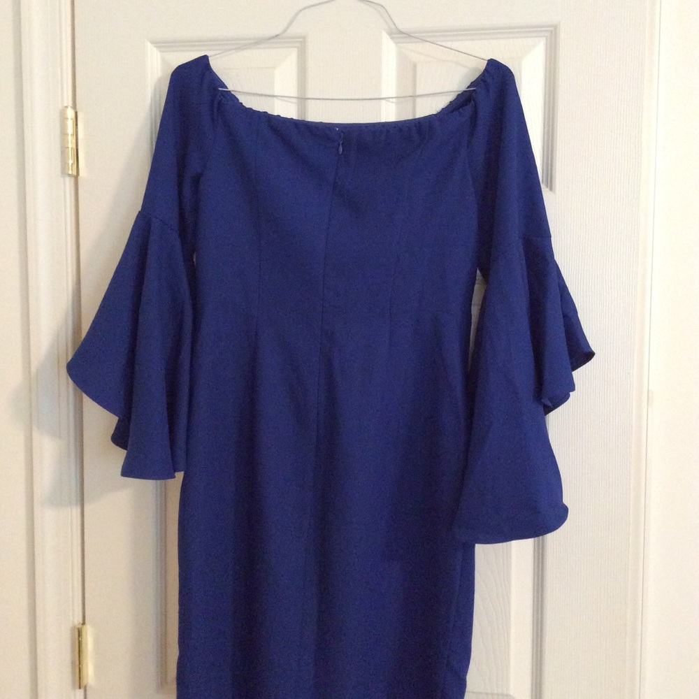 Dress - Picture 2 of 2